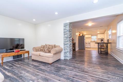 116 Pond Ave, Middlesex, NJ 08846 photo 7