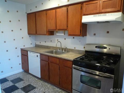 1413 Raspberry Ct, Edison, NJ 08817 photo 5