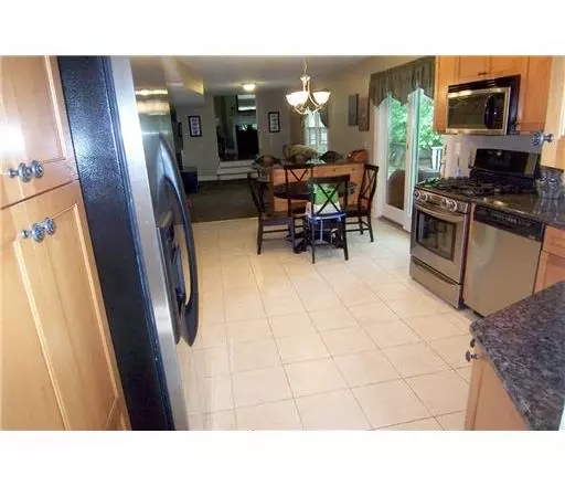  34 Deerwood Dr, Clark, NJ 07066 photo 7