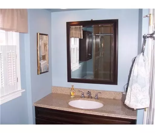  34 Deerwood Dr, Clark, NJ 07066 photo 13