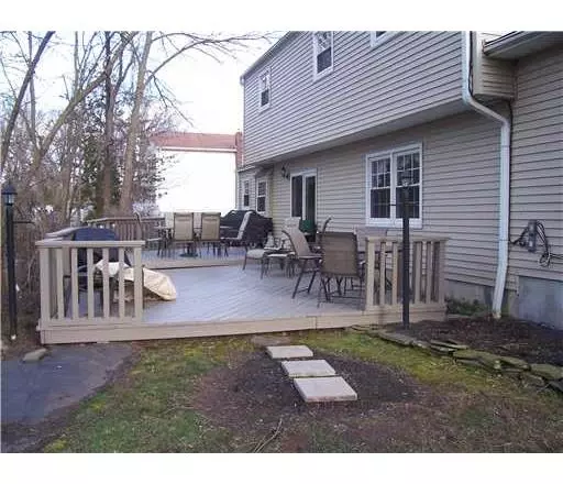  34 Deerwood Dr, Clark, NJ 07066 photo 22