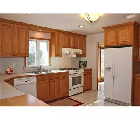 19 Timber Rd, Edison, NJ 08820 photo 4