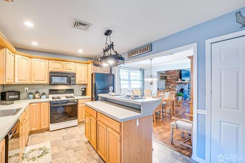50 Old Post Rd, Edison, NJ 08817 photo 17