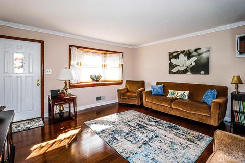 3 Avon Rd, Edison, NJ 08817 photo 6