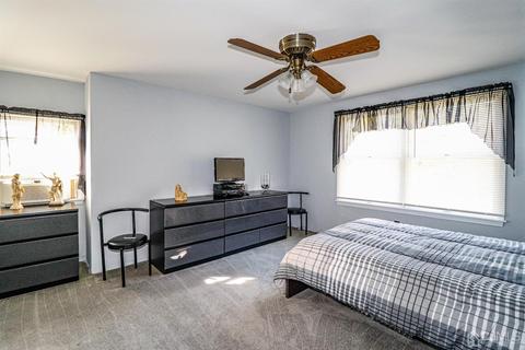 3 Avon Rd, Edison, NJ 08817 photo 23