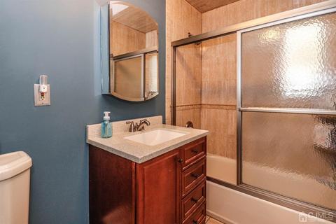 3 Avon Rd, Edison, NJ 08817 photo 29
