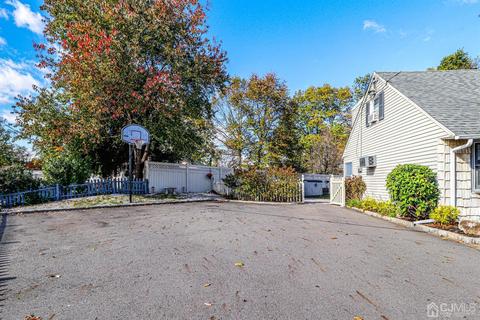 3 Avon Rd, Edison, NJ 08817 photo 4