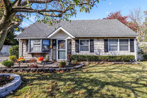 3 Avon Rd, Edison, NJ 08817 photo 1