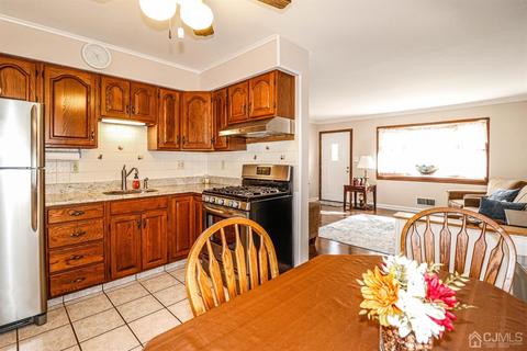 3 Avon Rd, Edison, NJ 08817 photo 12