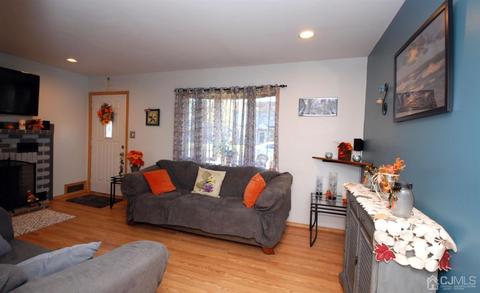 18 Crescent Rd, Edison, NJ 08817 photo 8