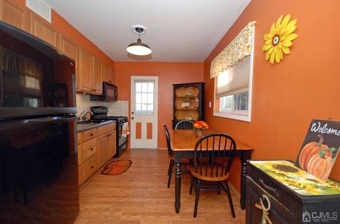 18 Crescent Rd, Edison, NJ 08817 photo 10