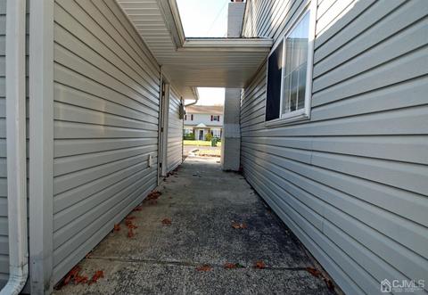 18 Crescent Rd, Edison, NJ 08817 photo 21