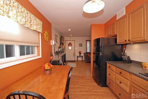 18 Crescent Rd, Edison, NJ 08817 photo 12