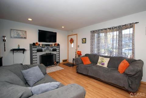 18 Crescent Rd, Edison, NJ 08817 photo 6
