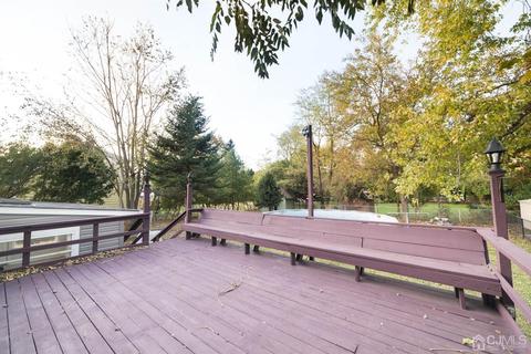 8 Ramsey Rd, Middlesex, NJ 08846 photo 6