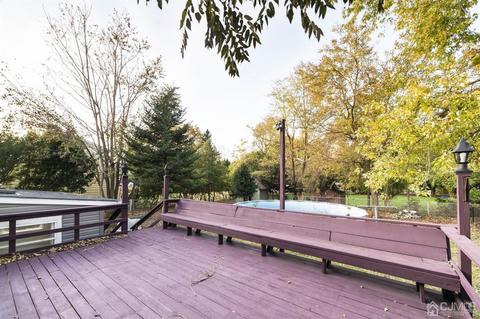 8 Ramsey Rd, Middlesex, NJ 08846 photo 4