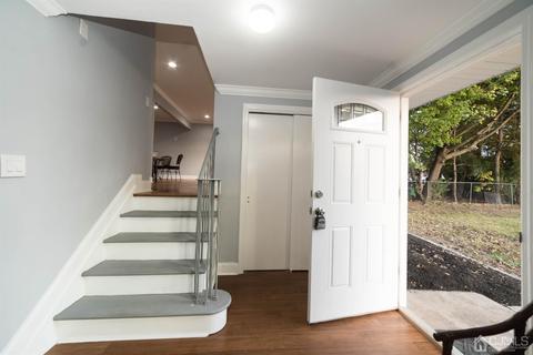 8 Ramsey Rd, Middlesex, NJ 08846 photo 12