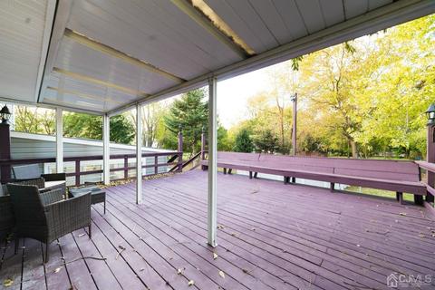 8 Ramsey Rd, Middlesex, NJ 08846 photo 5