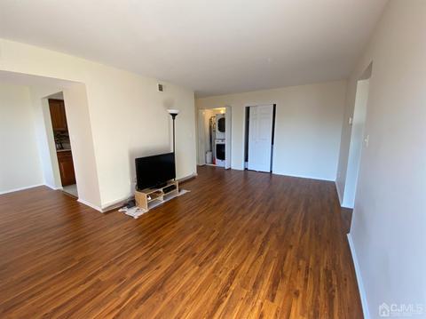 67 Boulder Dr, Edison, NJ 08817 photo 8