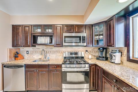 24 Kenneth Pl, Clark, NJ 07066 photo 15