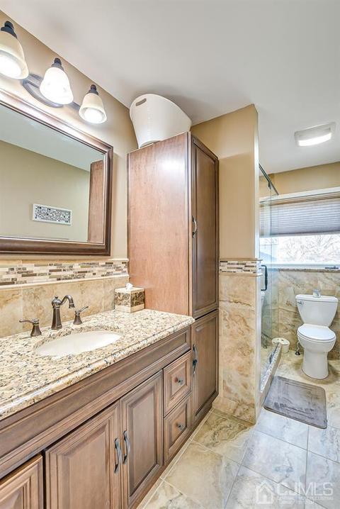 24 Kenneth Pl, Clark, NJ 07066 photo 21