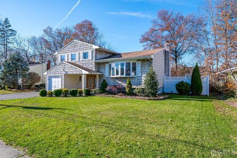 24 Kenneth Pl, Clark, NJ 07066 photo 2