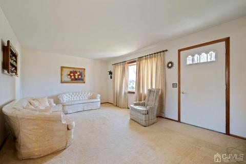 300 Main St, Middlesex, NJ 08846 photo 3