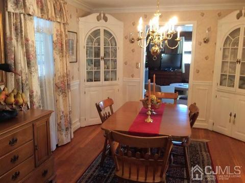28 Barton Street St, Edison, NJ 08837 photo 7