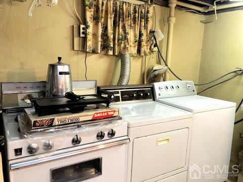 28 Barton Street St, Edison, NJ 08837 photo 37