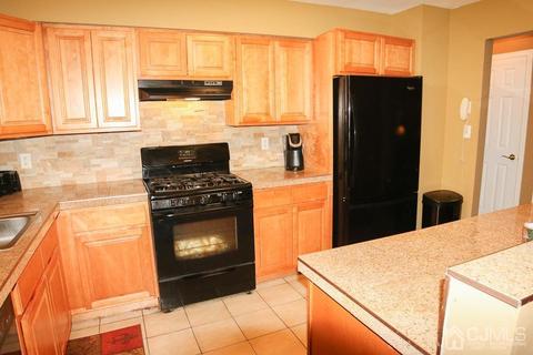 20 Harmony Way, Sewaren, NJ 07077 photo 7