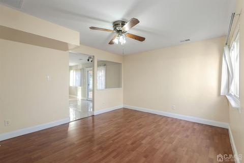 5 Daphne Ct, Edison, NJ 08820 photo 11