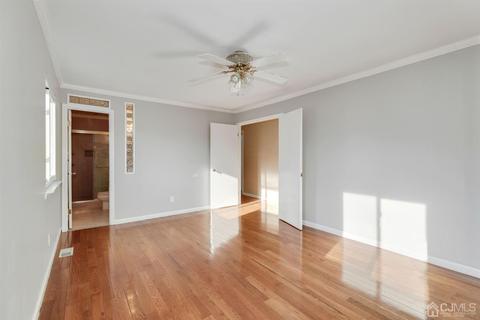 5 Daphne Ct, Edison, NJ 08820 photo 15