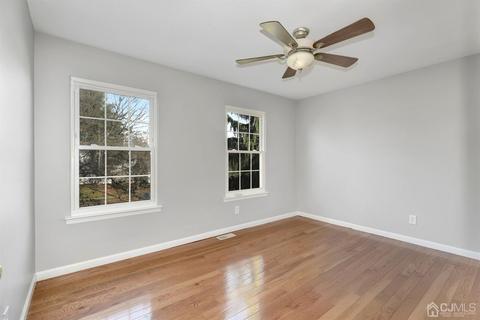 5 Daphne Ct, Edison, NJ 08820 photo 17