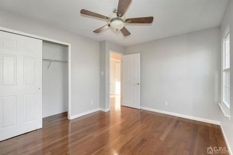 5 Daphne Ct, Edison, NJ 08820 photo 18