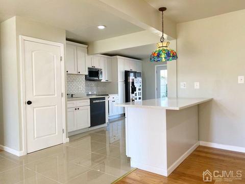 39 Crescent Rd, Edison, NJ 08817 photo 6