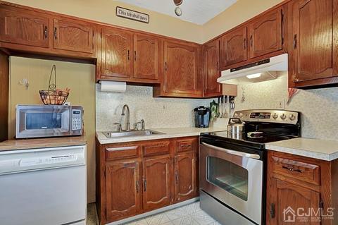 332 Edgeworth St, Middlesex, NJ 08846 photo 10