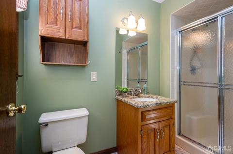 206 Maple St, Middlesex, NJ 08846 photo 13