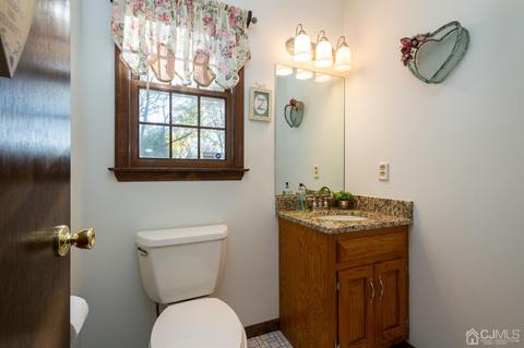 206 Maple St, Middlesex, NJ 08846 photo 17