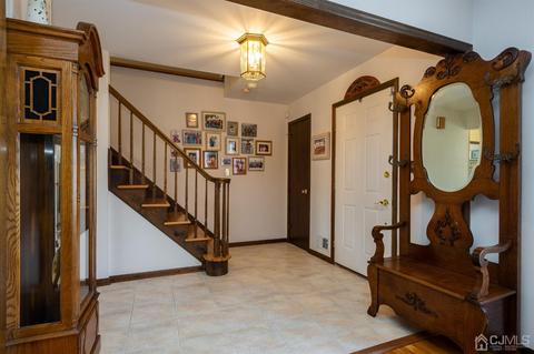 206 Maple St, Middlesex, NJ 08846 photo 8