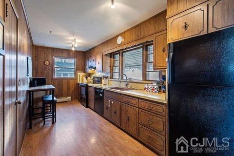 425 Second St, Middlesex, NJ 08846 photo 7