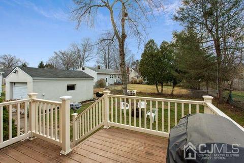 425 Second St, Middlesex, NJ 08846 photo 13
