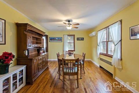 425 Second St, Middlesex, NJ 08846 photo 5
