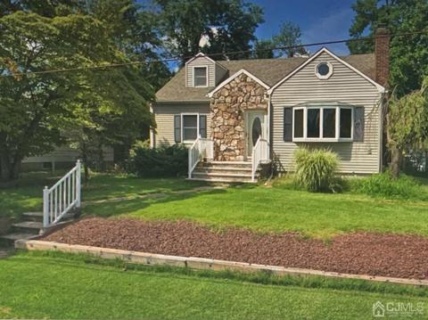 425 Second St, Middlesex, NJ 08846 photo 1