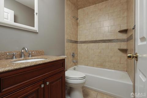 609 Beechwood Ave, Middlesex, NJ 08846 photo 14