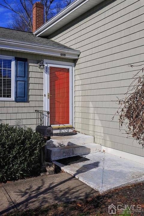 609 Beechwood Ave, Middlesex, NJ 08846 photo 3