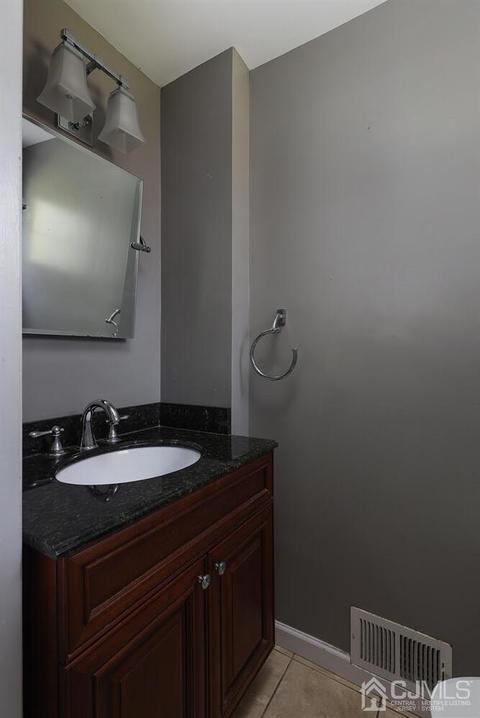 609 Beechwood Ave, Middlesex, NJ 08846 photo 18