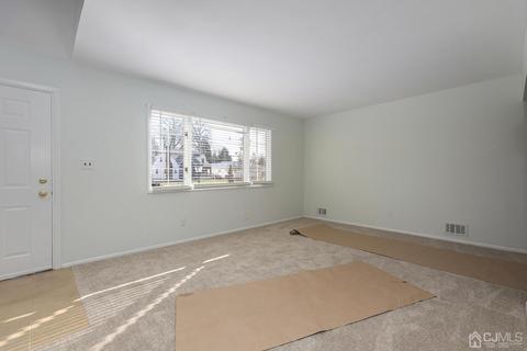 609 Beechwood Ave, Middlesex, NJ 08846 photo 4