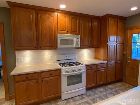 16 Lamar Ave, Edison, NJ 08820 photo 8