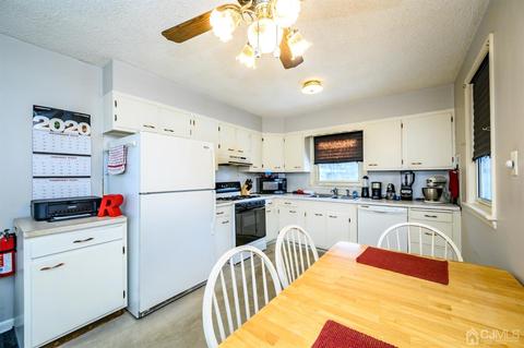 50 Jackson Rd, Berlin, NJ 08009 photo 12