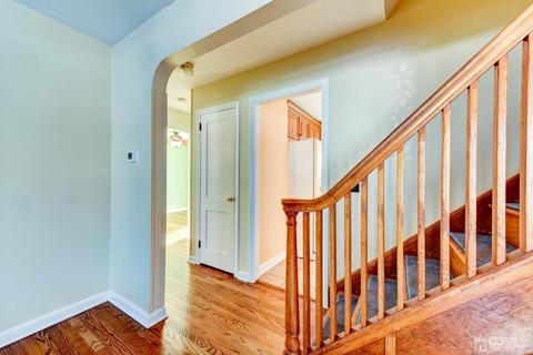 515 Fairview Ave, Middlesex, NJ 08846 photo 9